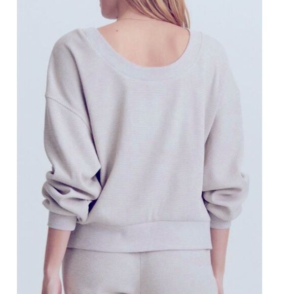 Varley Waffle Knit light grey pull over crew Sweat Shirt Size XL - Picture 9 of 10